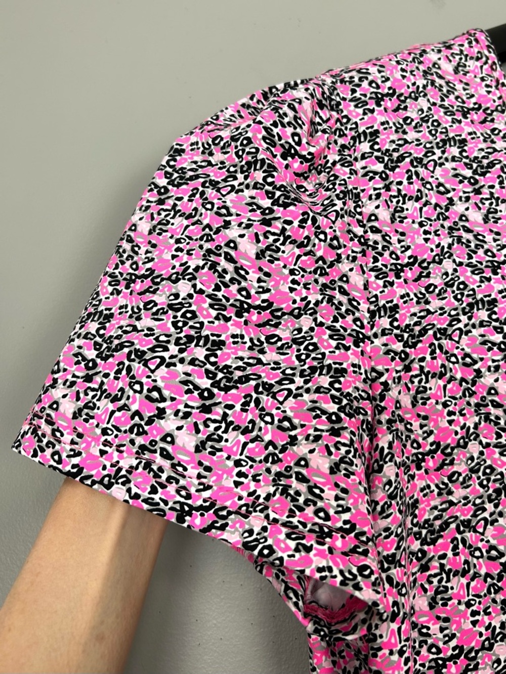 Lulu-B Leopard Print Puff Sleeve Dress Women’s Size 1X Cooling Smooth Knit - Picture 3 of 8